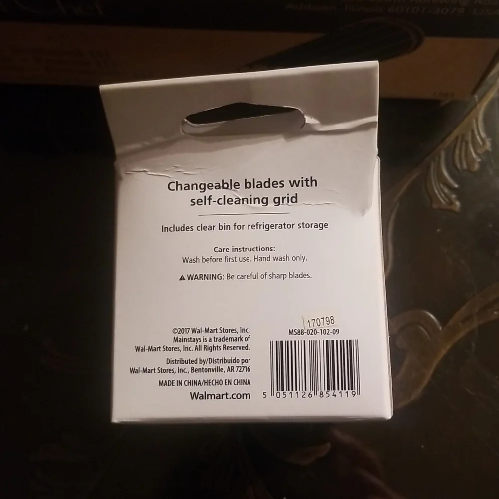 Pampered Chef Scalloped Bread Tube New + Garlic Slicer/ Chopper New